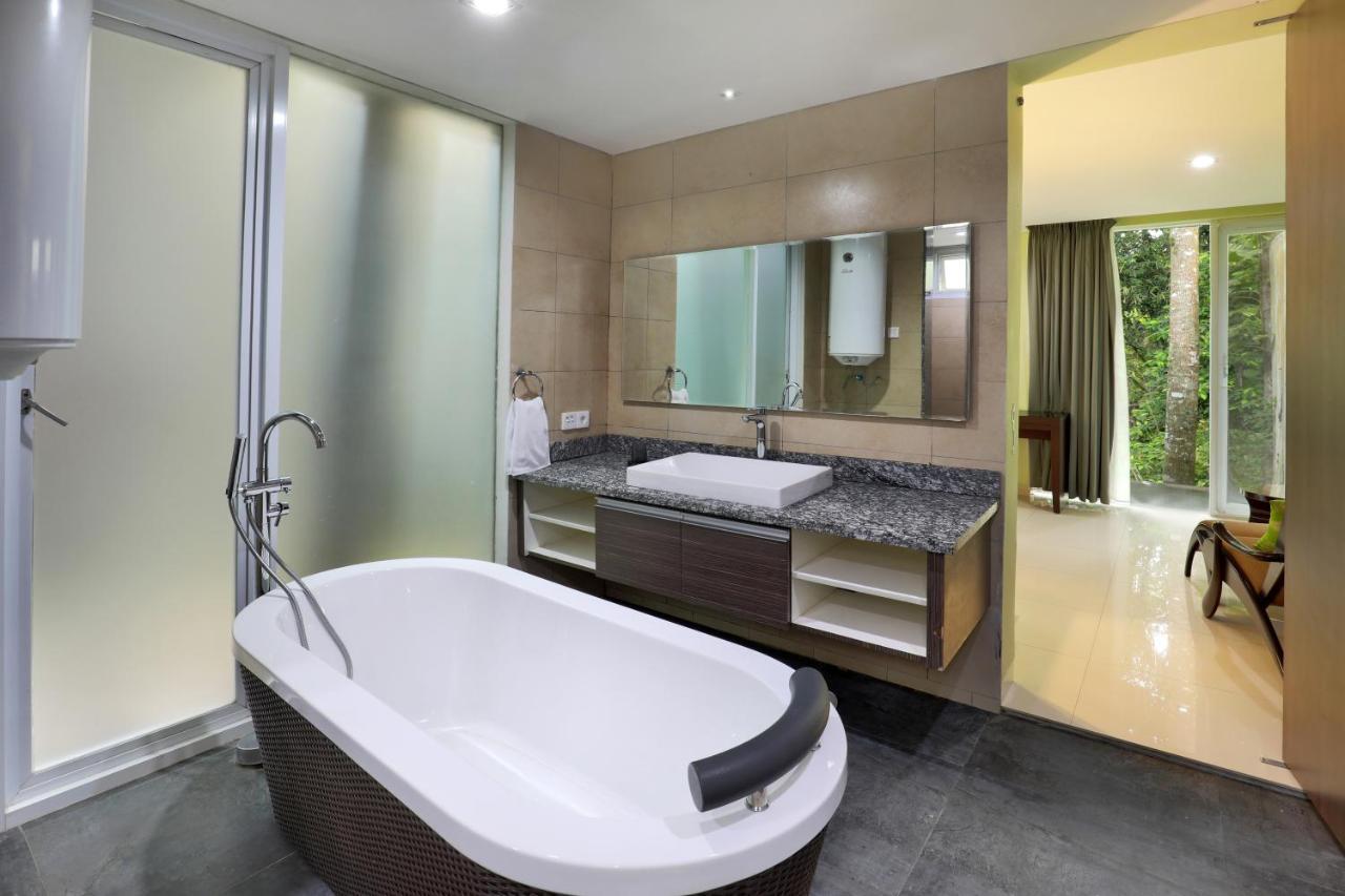 Waterfall Villa Ubud ภายนอก รูปภาพ